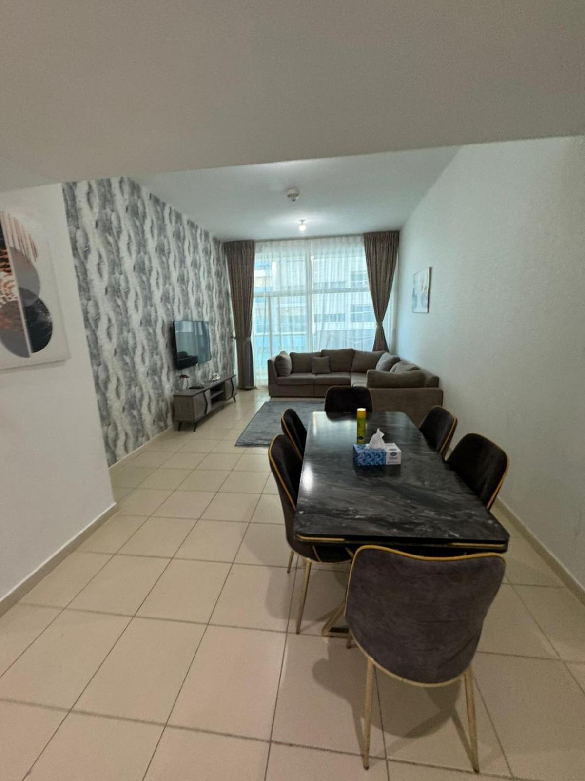 Elegent 2Bhk Next To The Beach With Pool,Gym,Garden,Kids Play Area,Learning Centre,Shops,Cafe,Restaurants Ajman Exterior photo